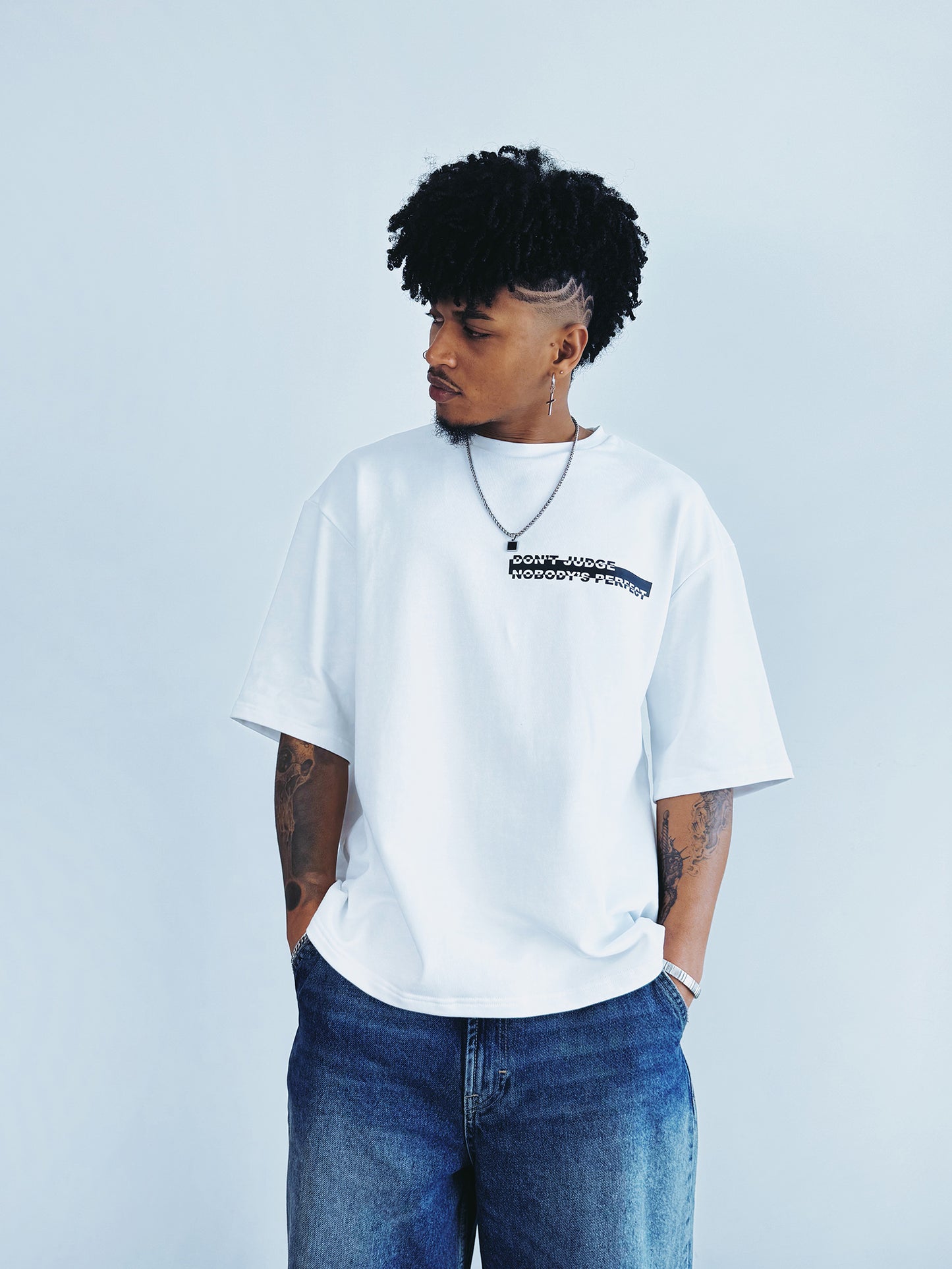 T-shirt oversize Don't Judge