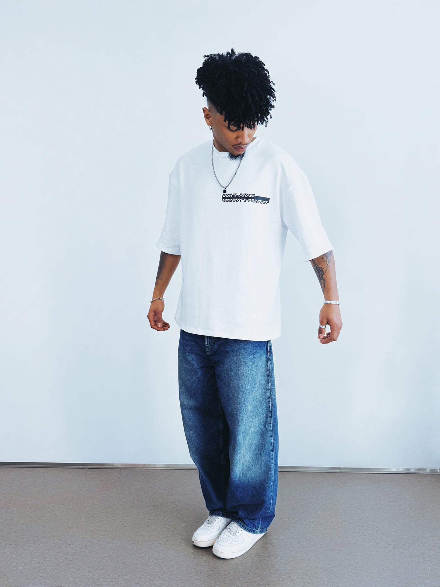 T-shirt oversize Don't Judge