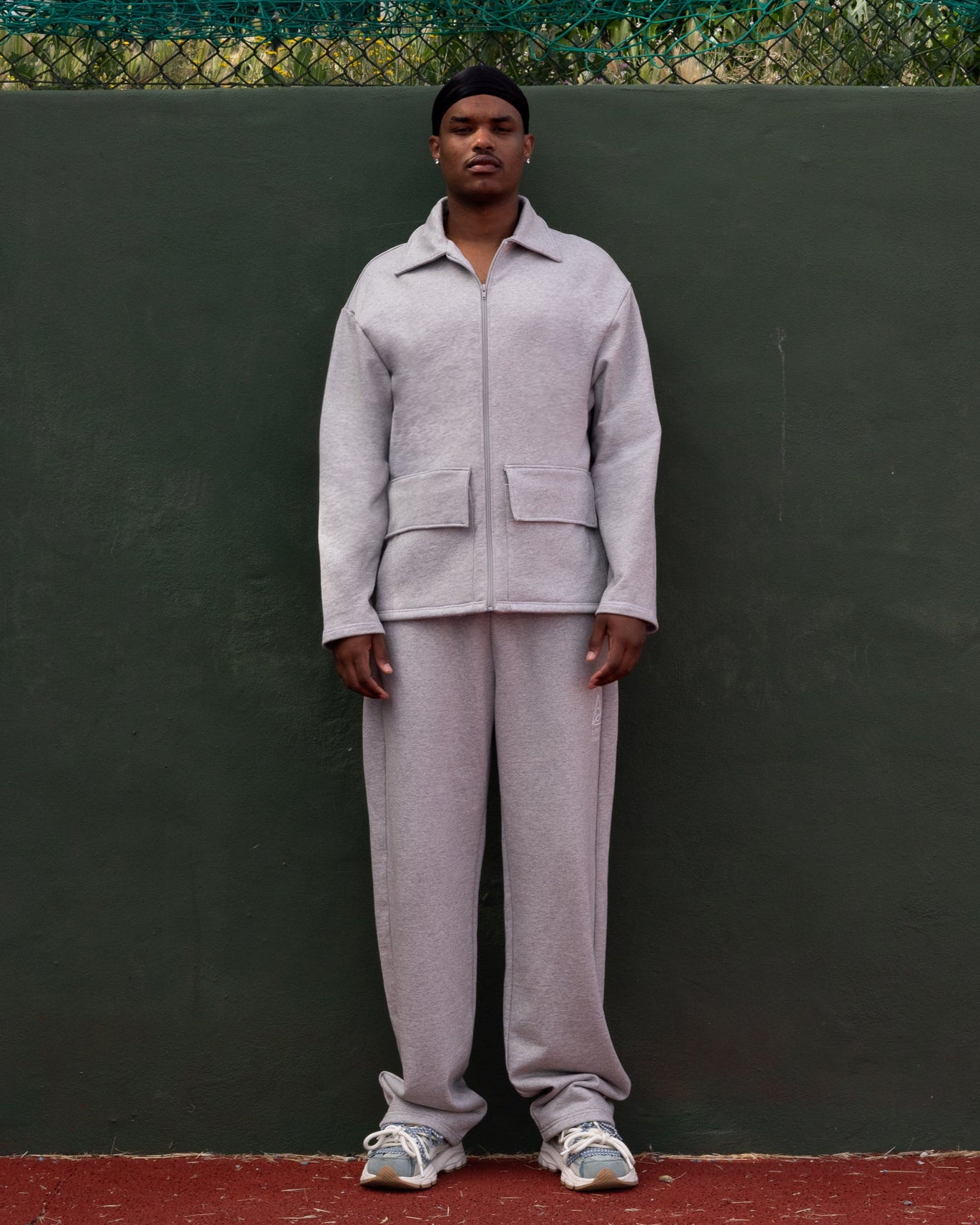 Casaco bomber com gola de abas