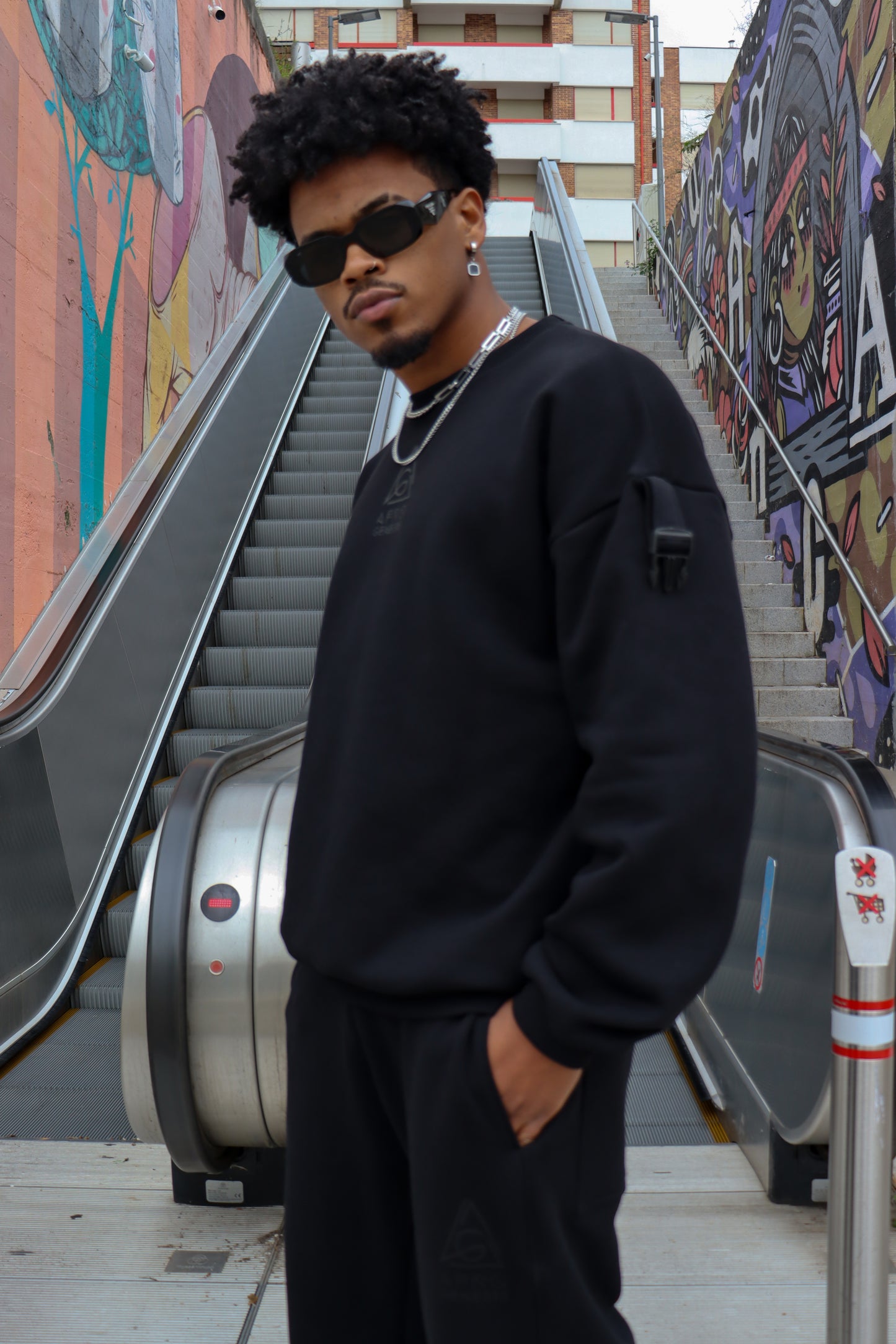 Sweatshirt com encaixe nas mangas