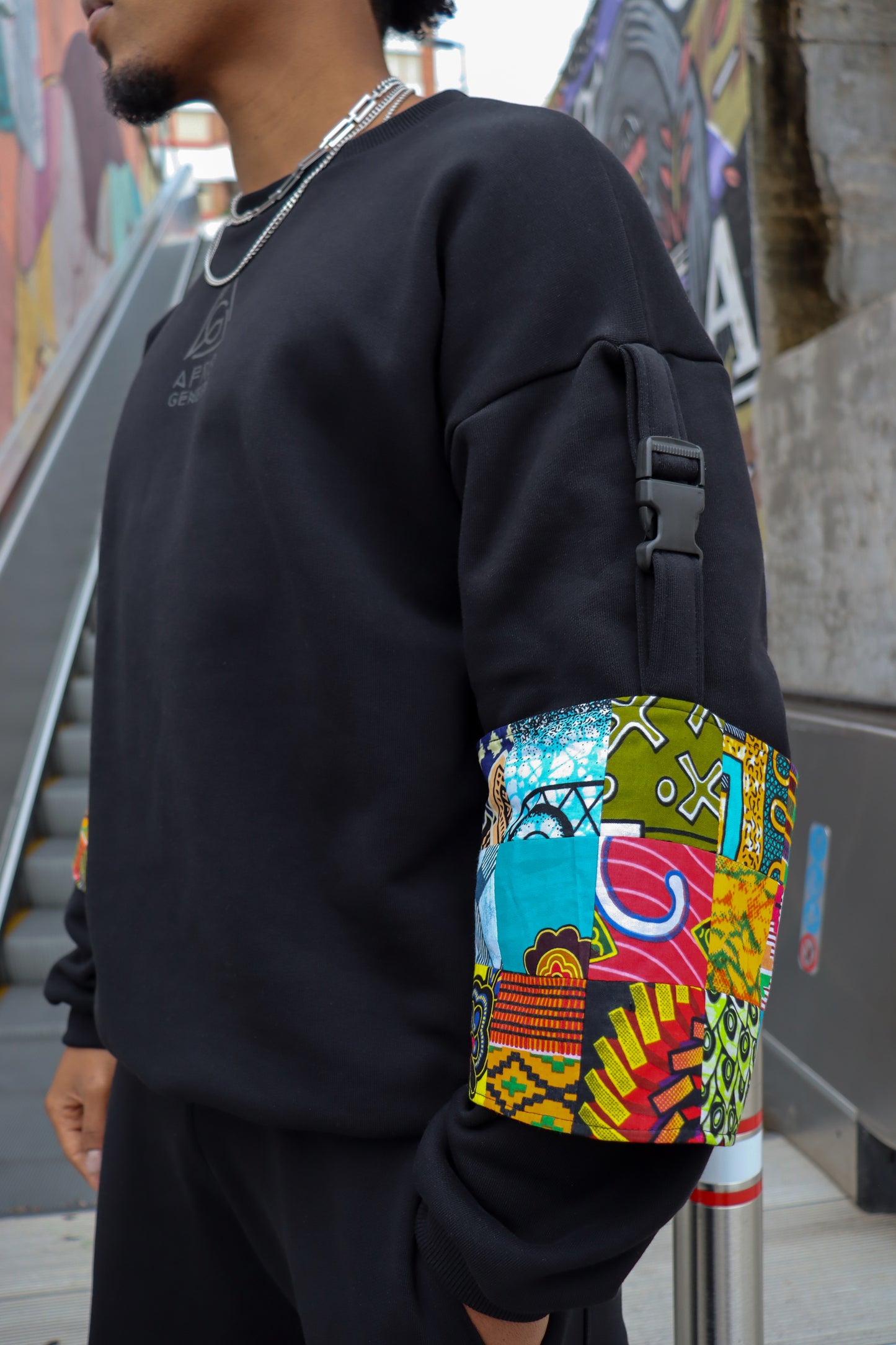 Sweatshirt com encaixe nas mangas
