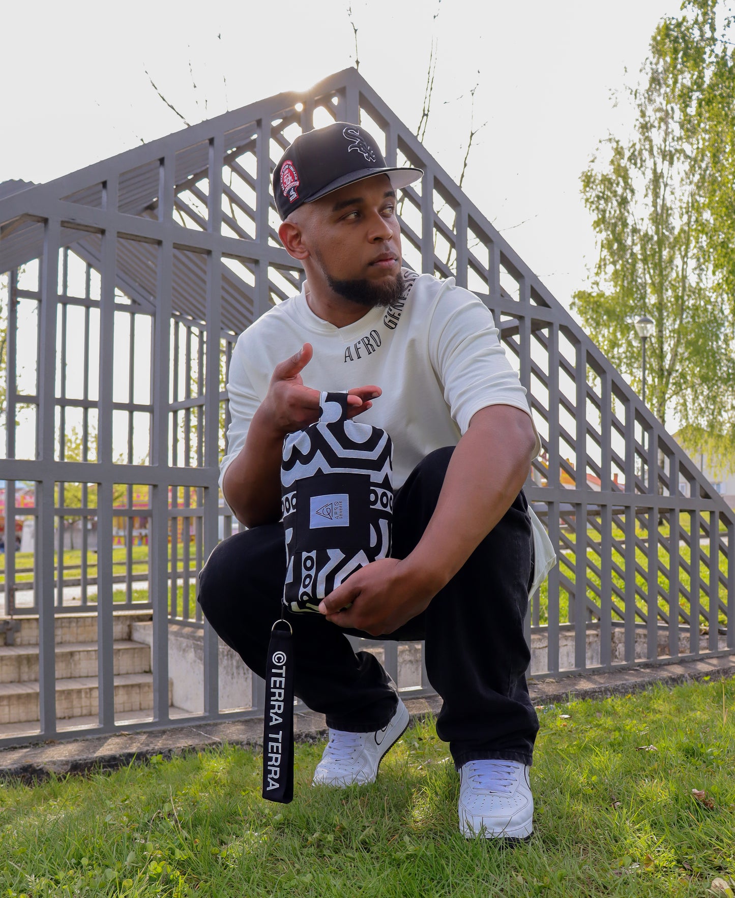 BERLOK X AFRO GENESIS Nécessaire