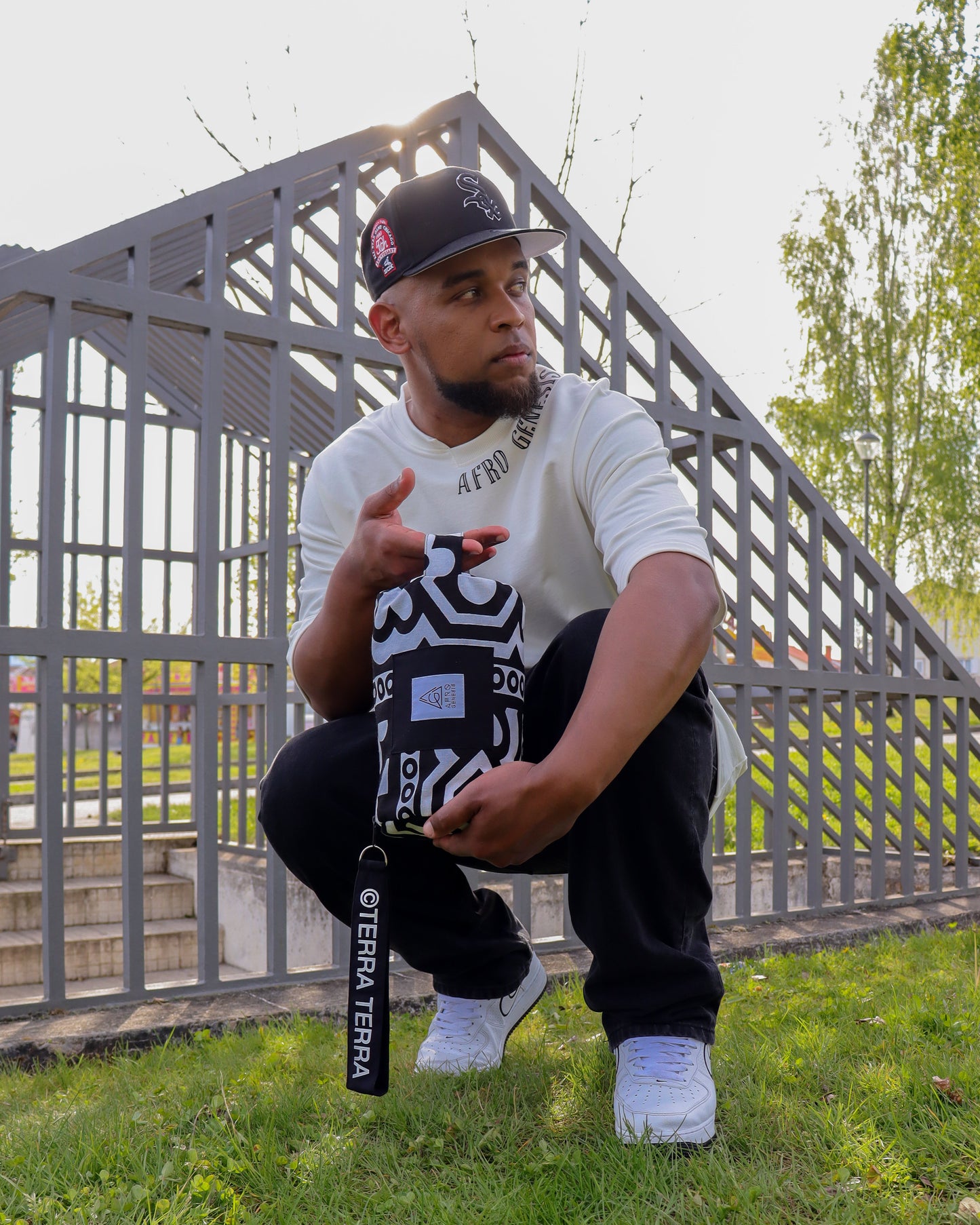 BERLOK X AFRO GENESIS Nécessaire