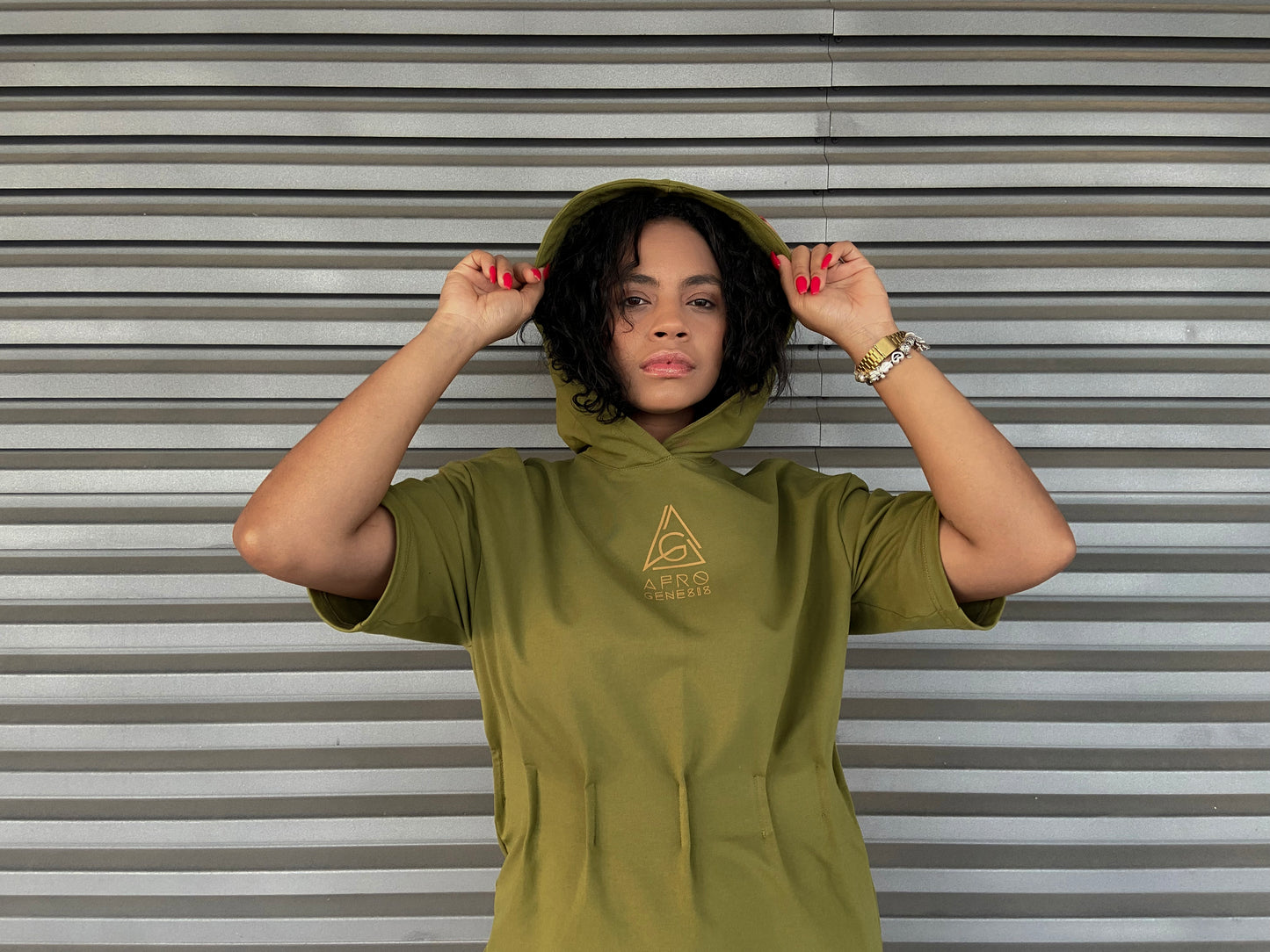 Vestido T-shirt com Capuz