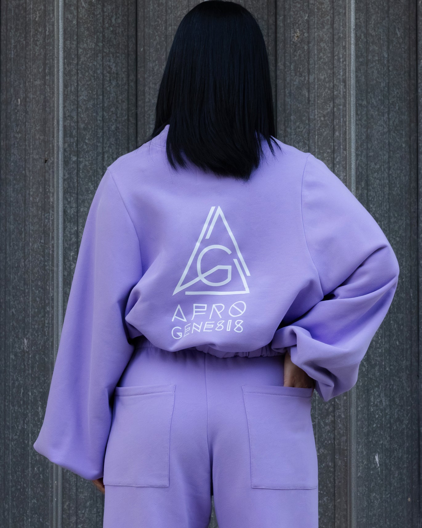 Casaco bomber com decote em V e mangas balão