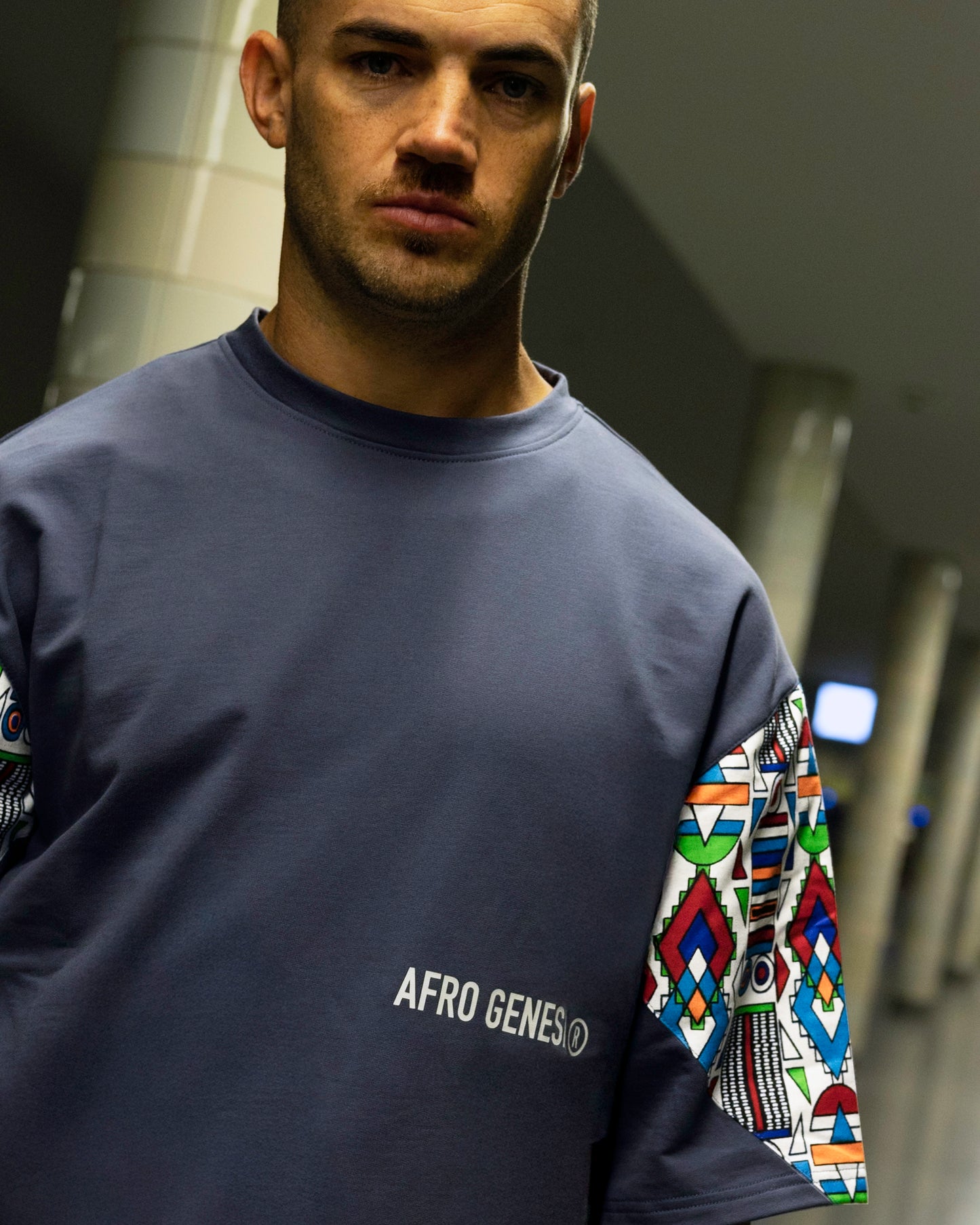 T-shirt detalhes em capulana