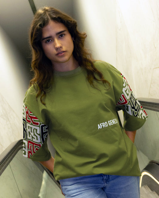 T-shirt detalhes em capulana