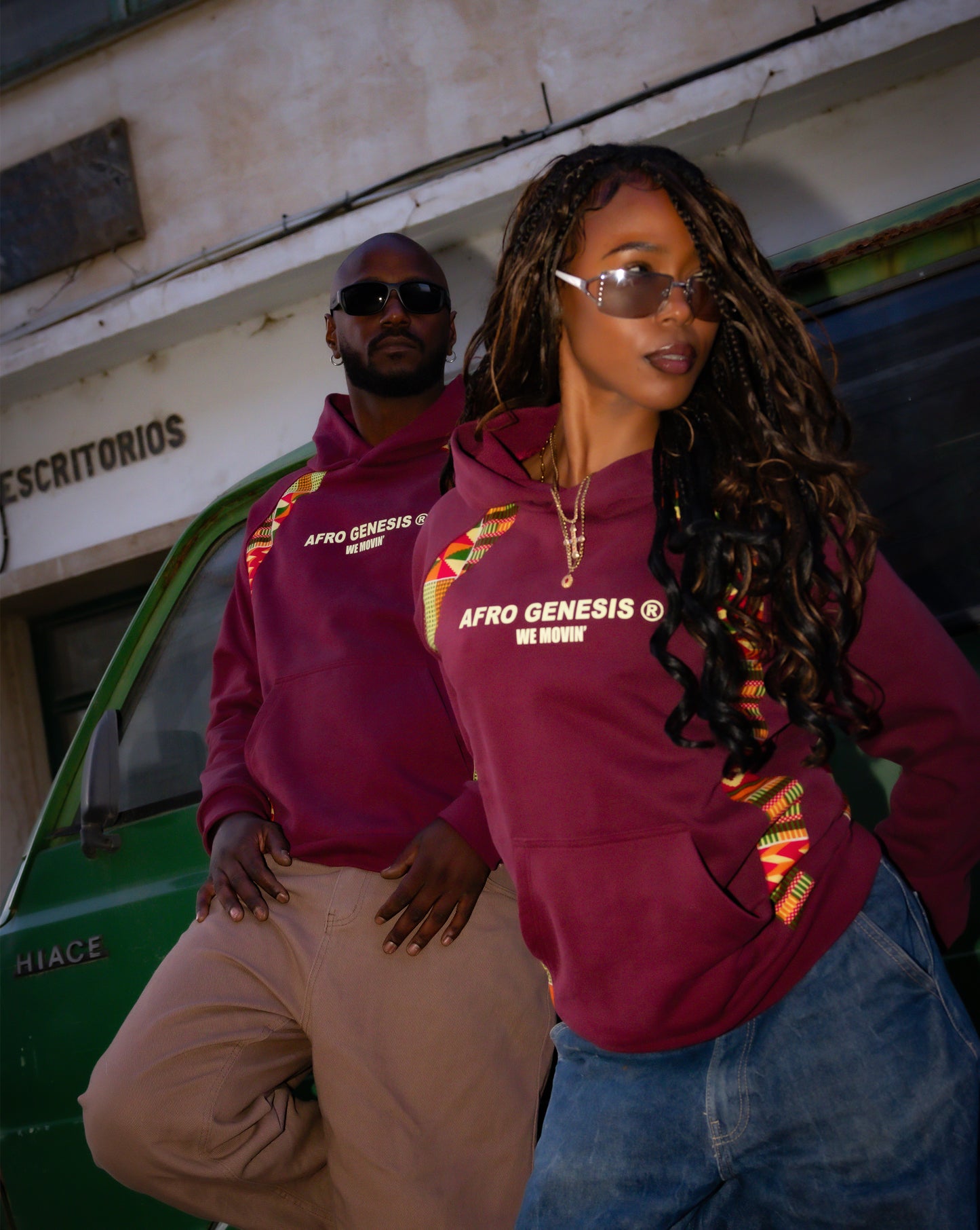 Hoodie We Movin’ Raglan