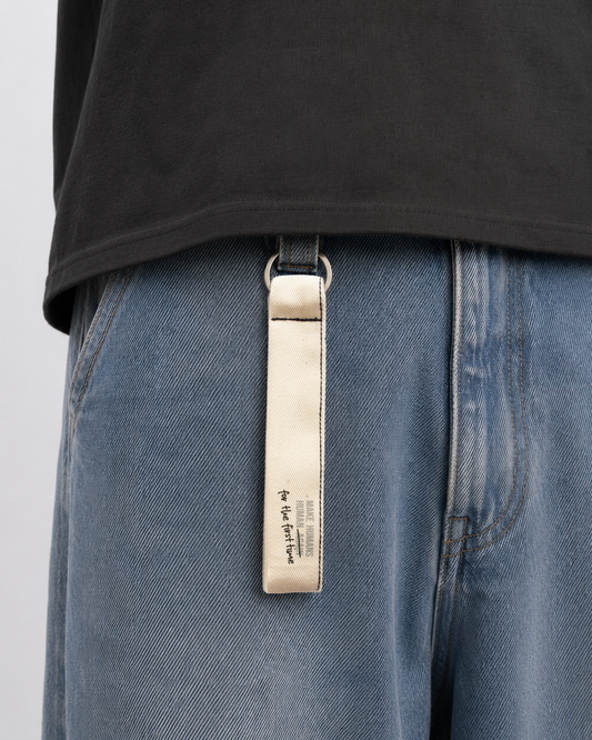 Porta-chaves MAKE HUMANS HUMAN
