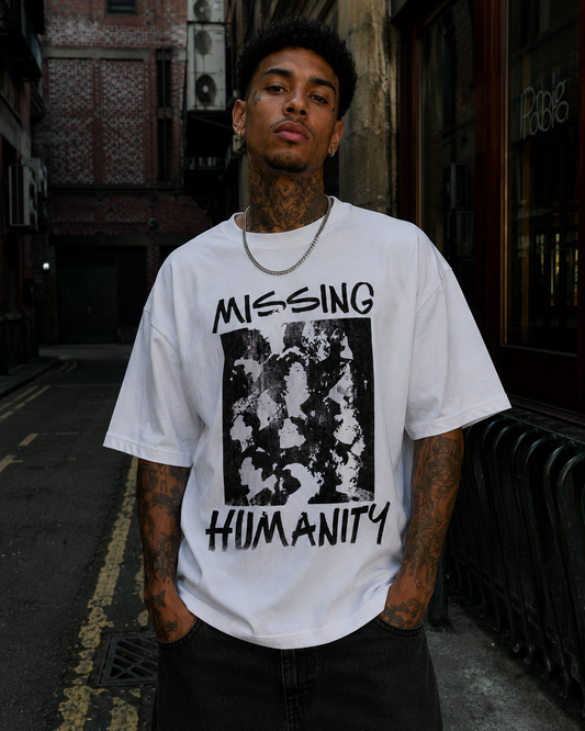 T-shirt MISSING HUMANITY - AFRO GENESIS X MAIS OU MENOS ASSIM