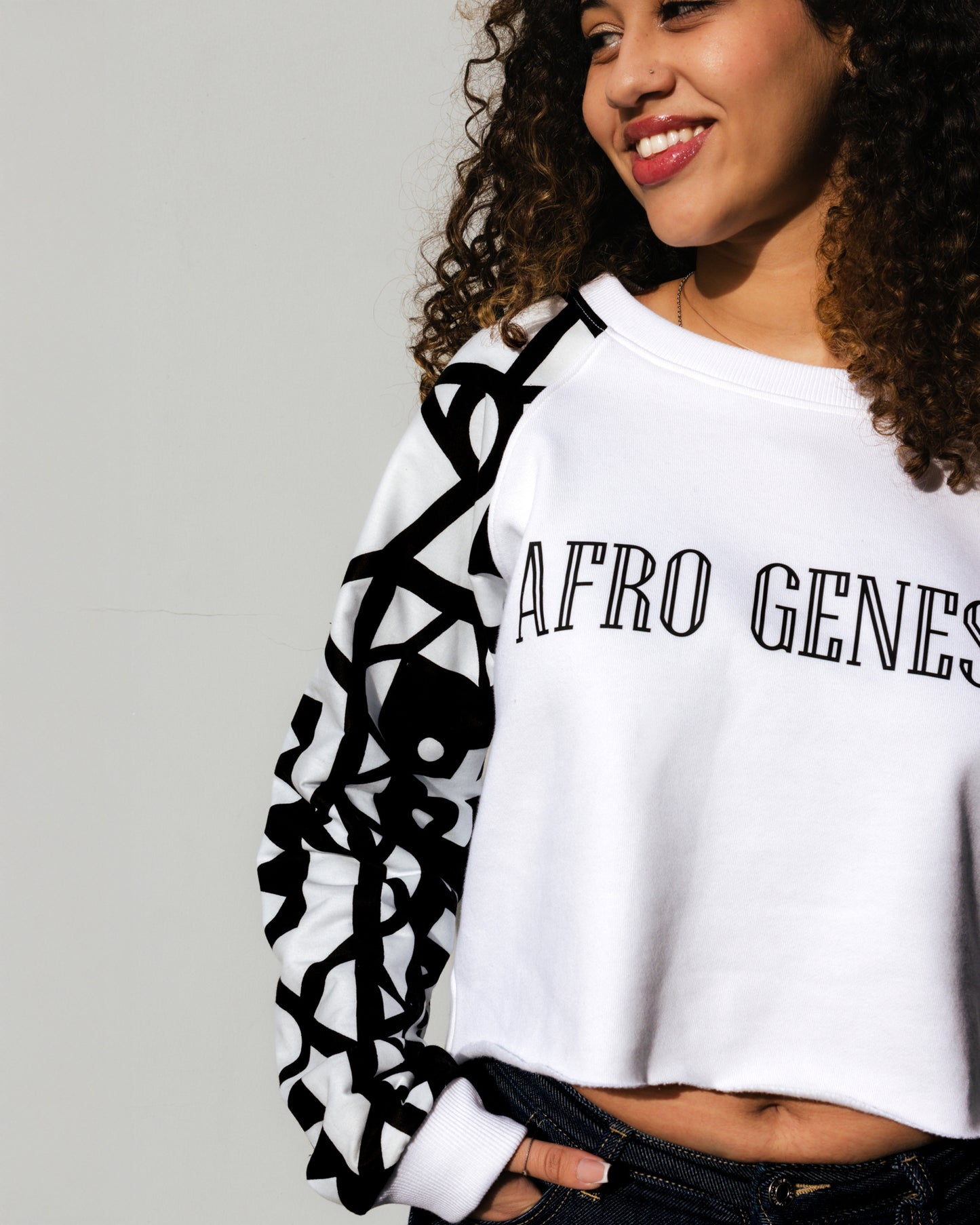 Sweatshirt raglan com capulana