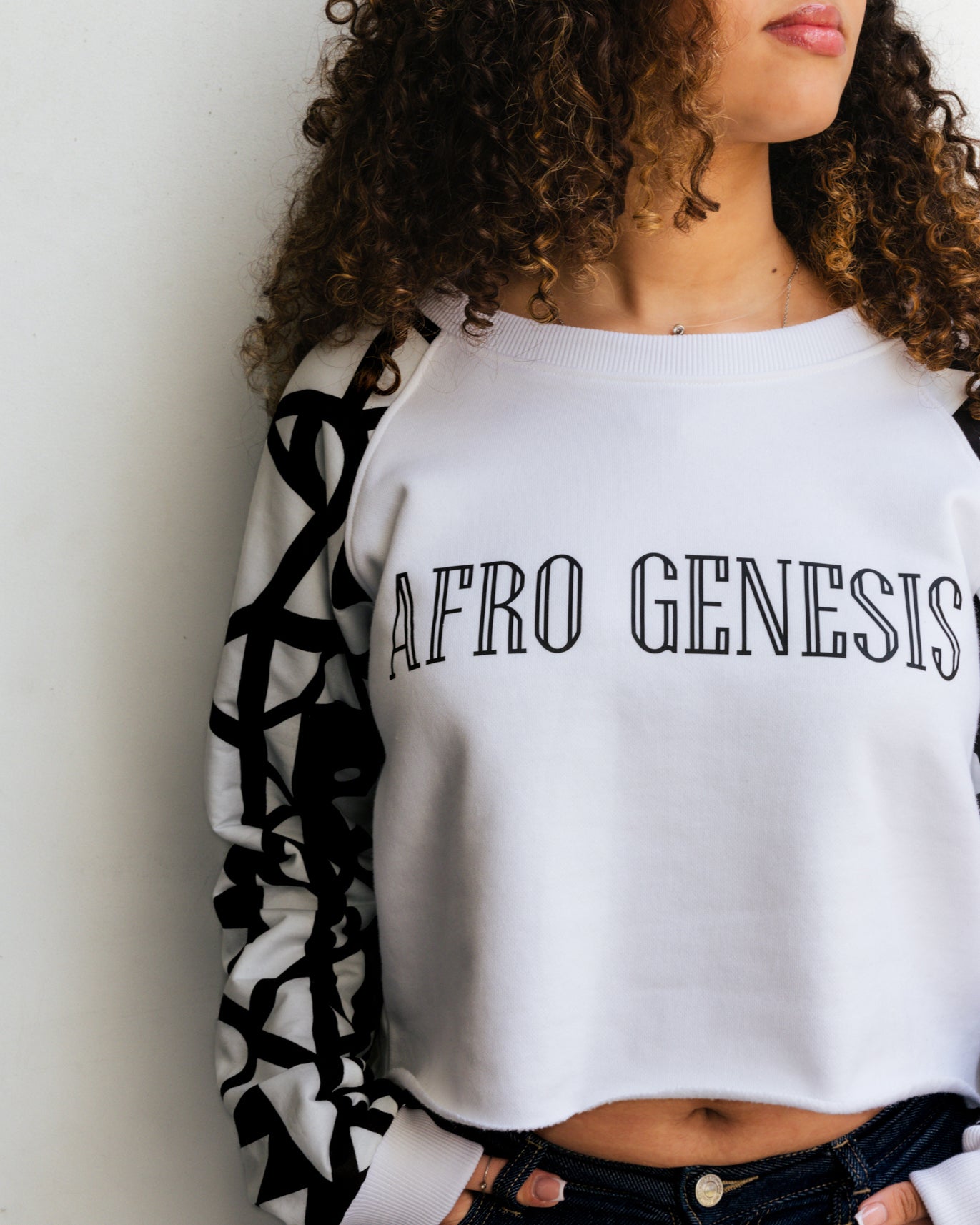 Sweatshirt raglan com capulana