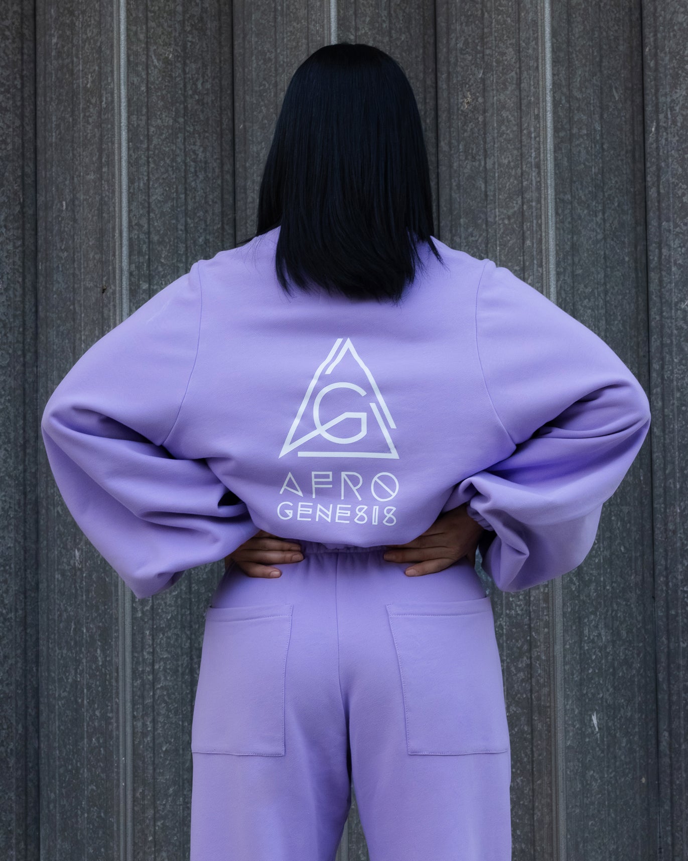 Casaco bomber com decote em V e mangas balão