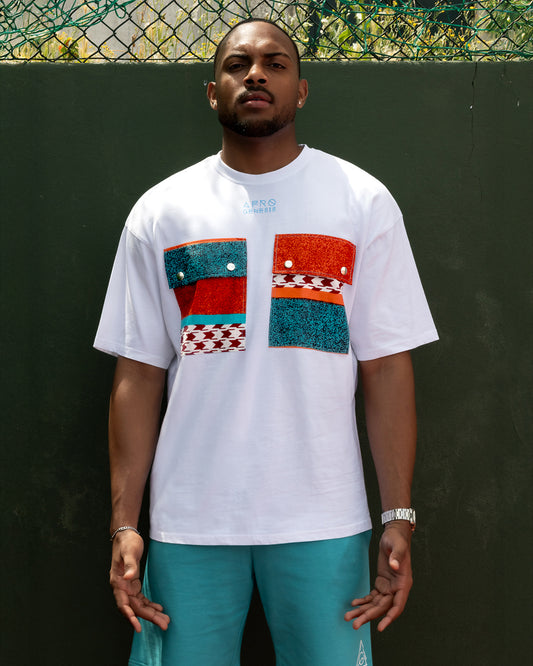 T-shirt oversize com bolsos em capulana