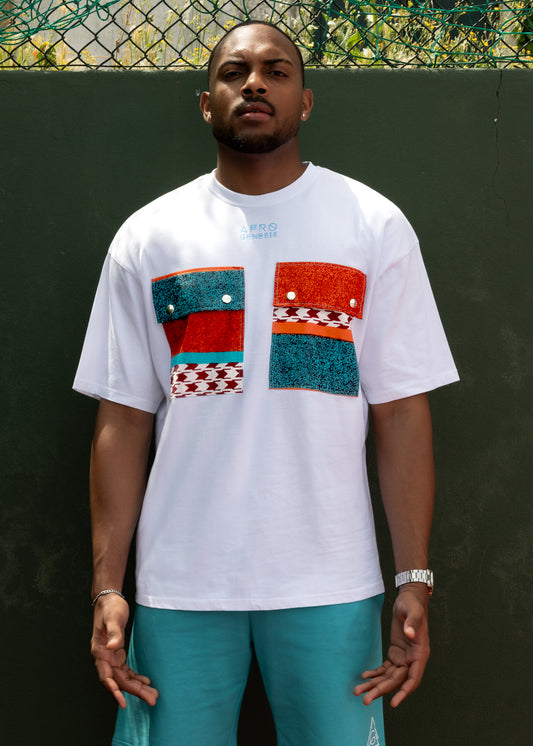 T-shirt oversize com bolsos em capulana